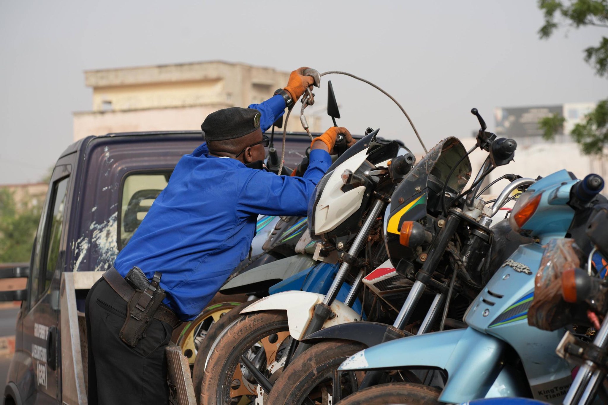 Sécurité routière à Bamako : plus de 800 motos mises en fourrière sur les ponts de la capitale