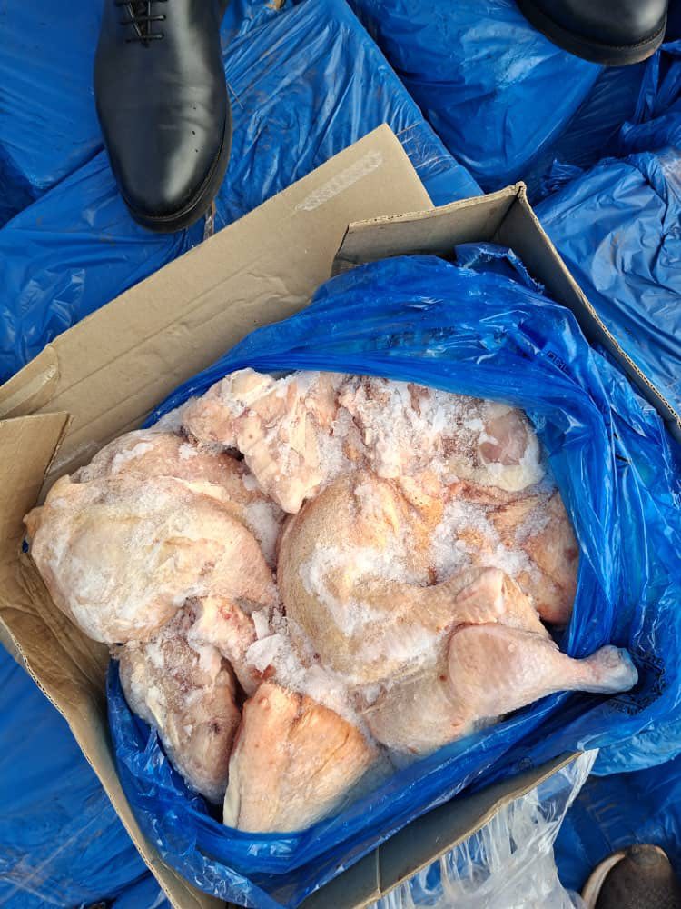 Mali : 13 tonnes de poulet de contrebande saisies en 48 heures par les Douanes à Ouezzindougou et Kanadjiguila